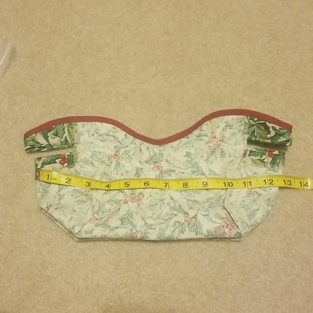 Longaberger liner for 2002 Traditions basket  American Holly NWT